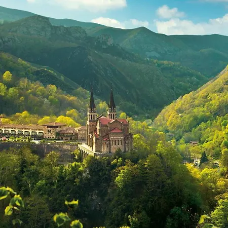 Playa De La Atalaya Apartment Ribadesella